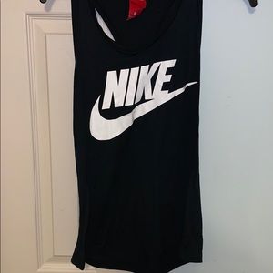 Black Nike workout tank top
